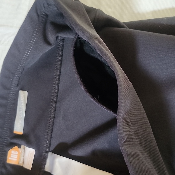 Lucy, size small, charcoal grey yoga pants - Picture 7 of 10